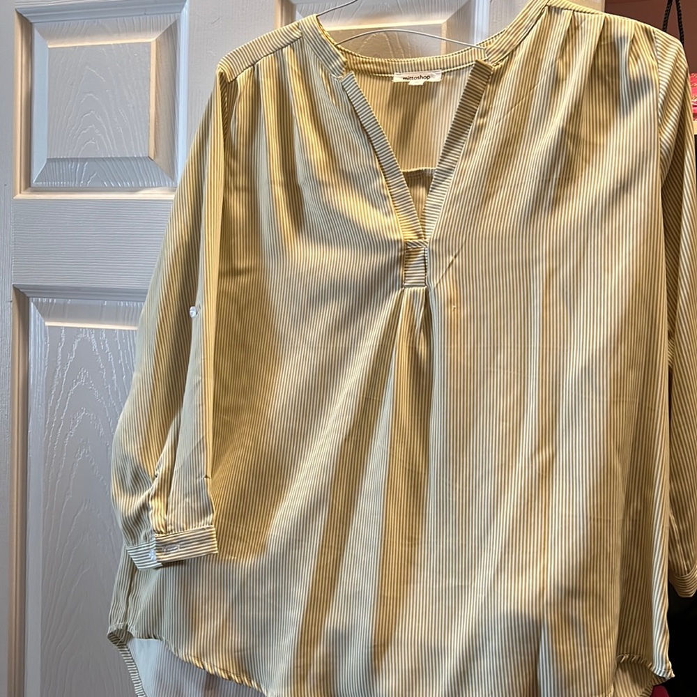 Mittoshop Women’s medium size blouse